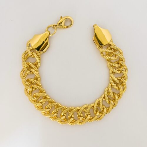 Bold Gold-Plated Stainless Steel Link Bracelet – Chic & Durable